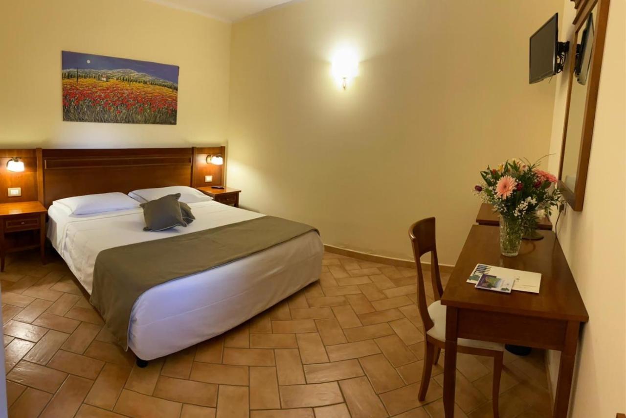 Hotel Ristorante Le Querciolaie Dei Ricci Fonteblanda Luaran gambar