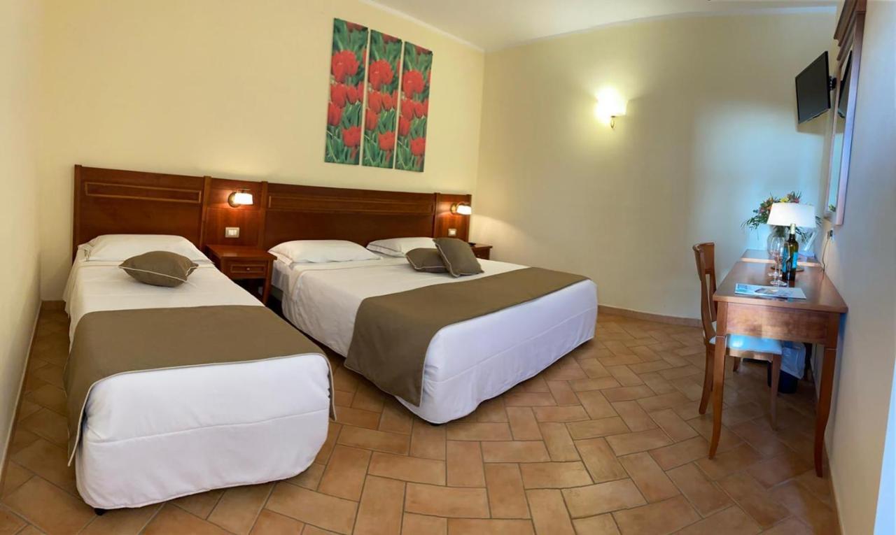 Hotel Ristorante Le Querciolaie Dei Ricci Fonteblanda Luaran gambar
