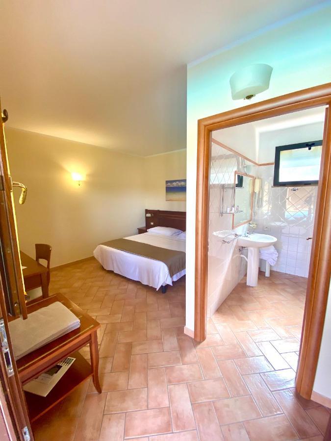 Hotel Ristorante Le Querciolaie Dei Ricci Fonteblanda Luaran gambar