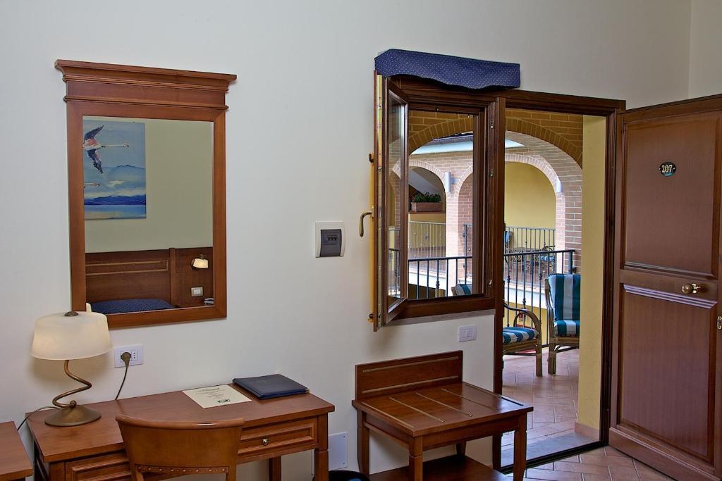 Hotel Ristorante Le Querciolaie Dei Ricci Fonteblanda Bilik gambar