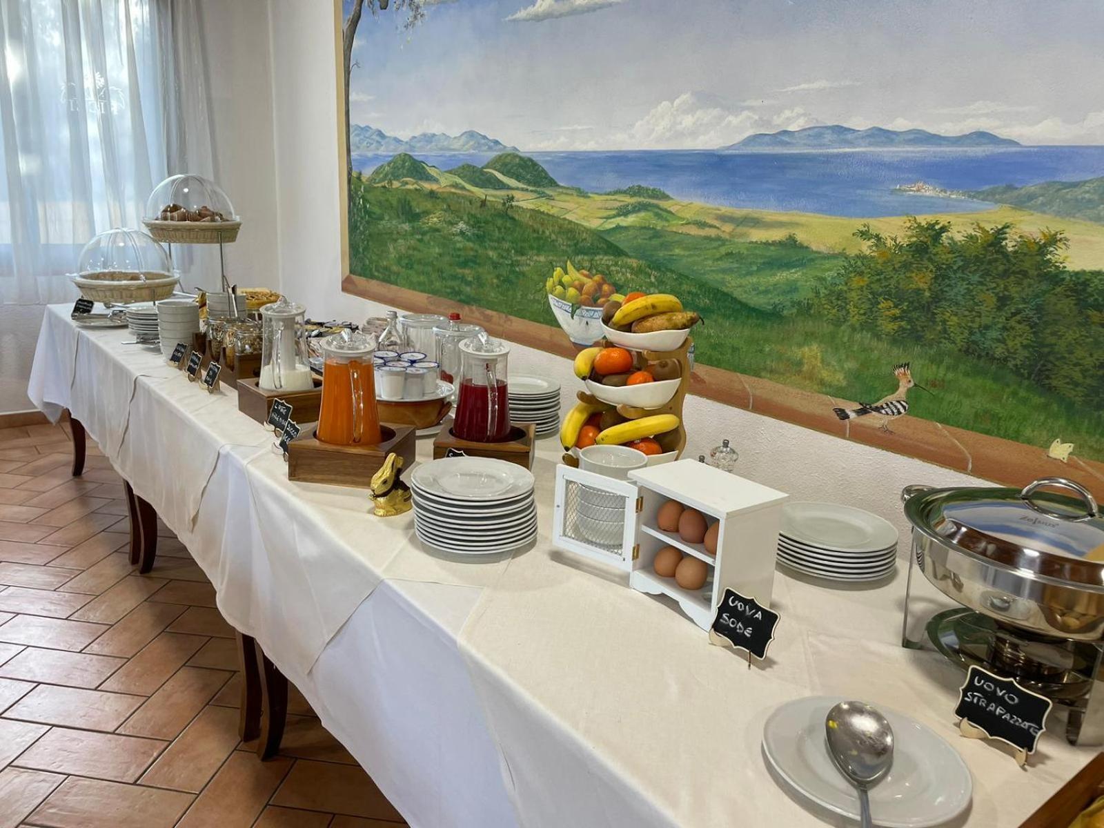 Hotel Ristorante Le Querciolaie Dei Ricci Fonteblanda Luaran gambar